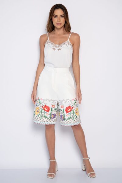 Bermuda Bordada Mini Florais Off White - Mônica
