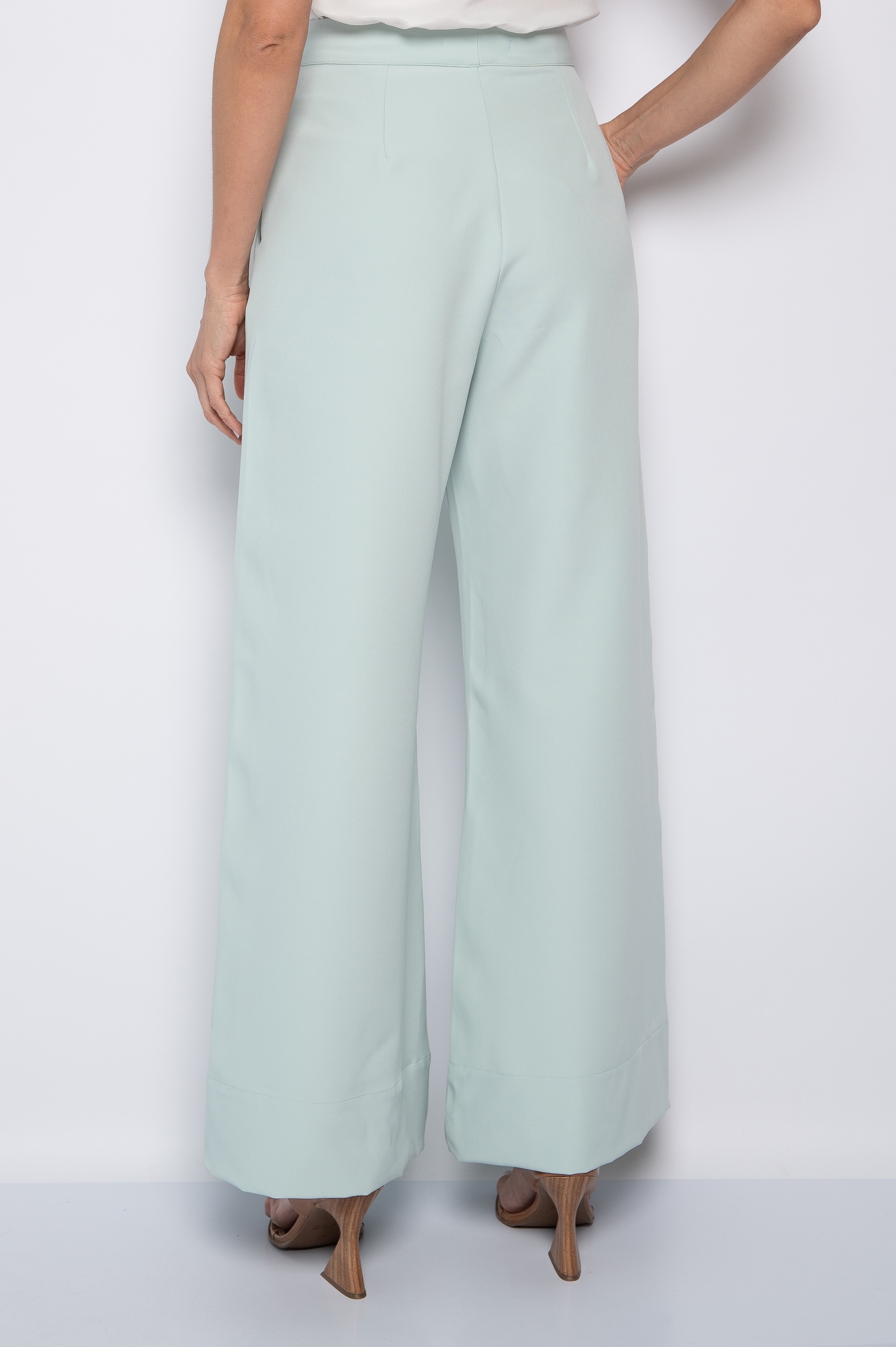 Calça Pantalona Com Bolsos Frontais Azul Maré - Mirtes - Imagem 4