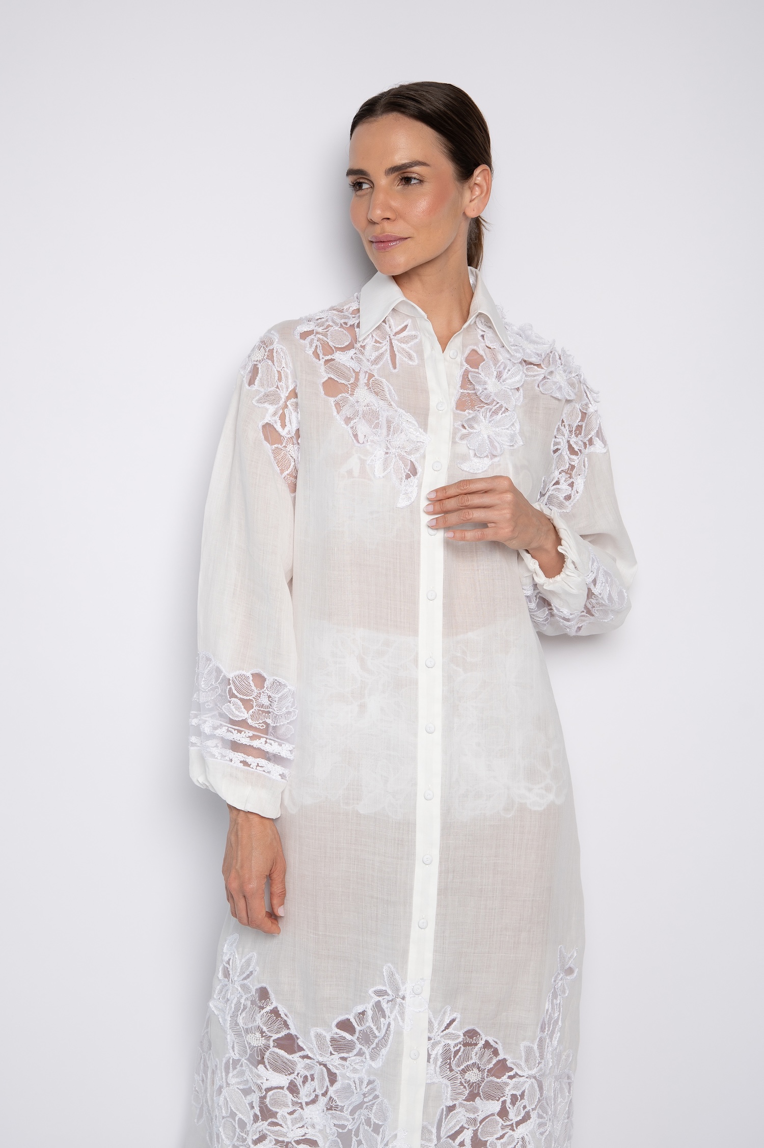 Vestido Chemise Bordado Com Manga 7/8 Off White - Adeline - Imagem 4