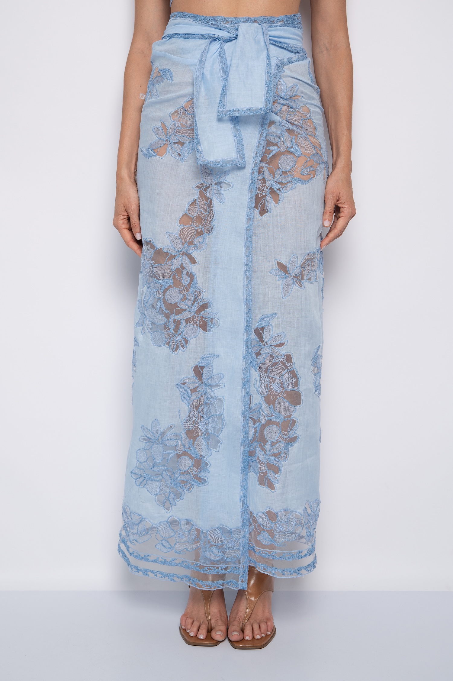 Saia Pareô Bordada Com Amarração Azul - Flávia - Imagem 5