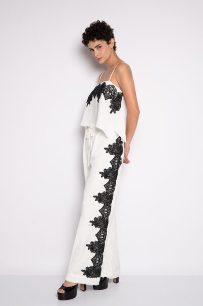 Calça Pantalona Com Bordado Lateral Off White - Aninha