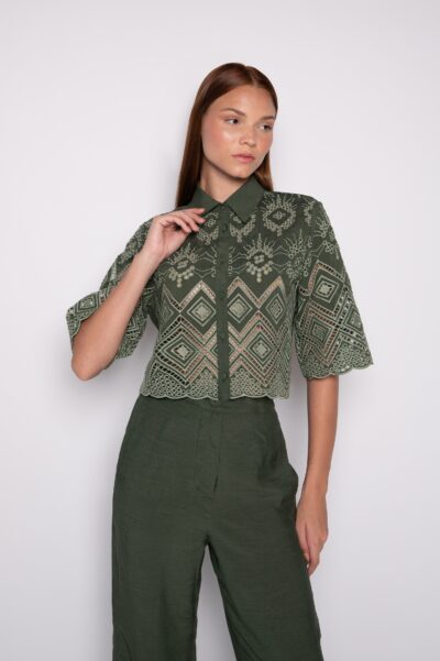 Camisa Cropped Bordada Verde Escuro - Cristina