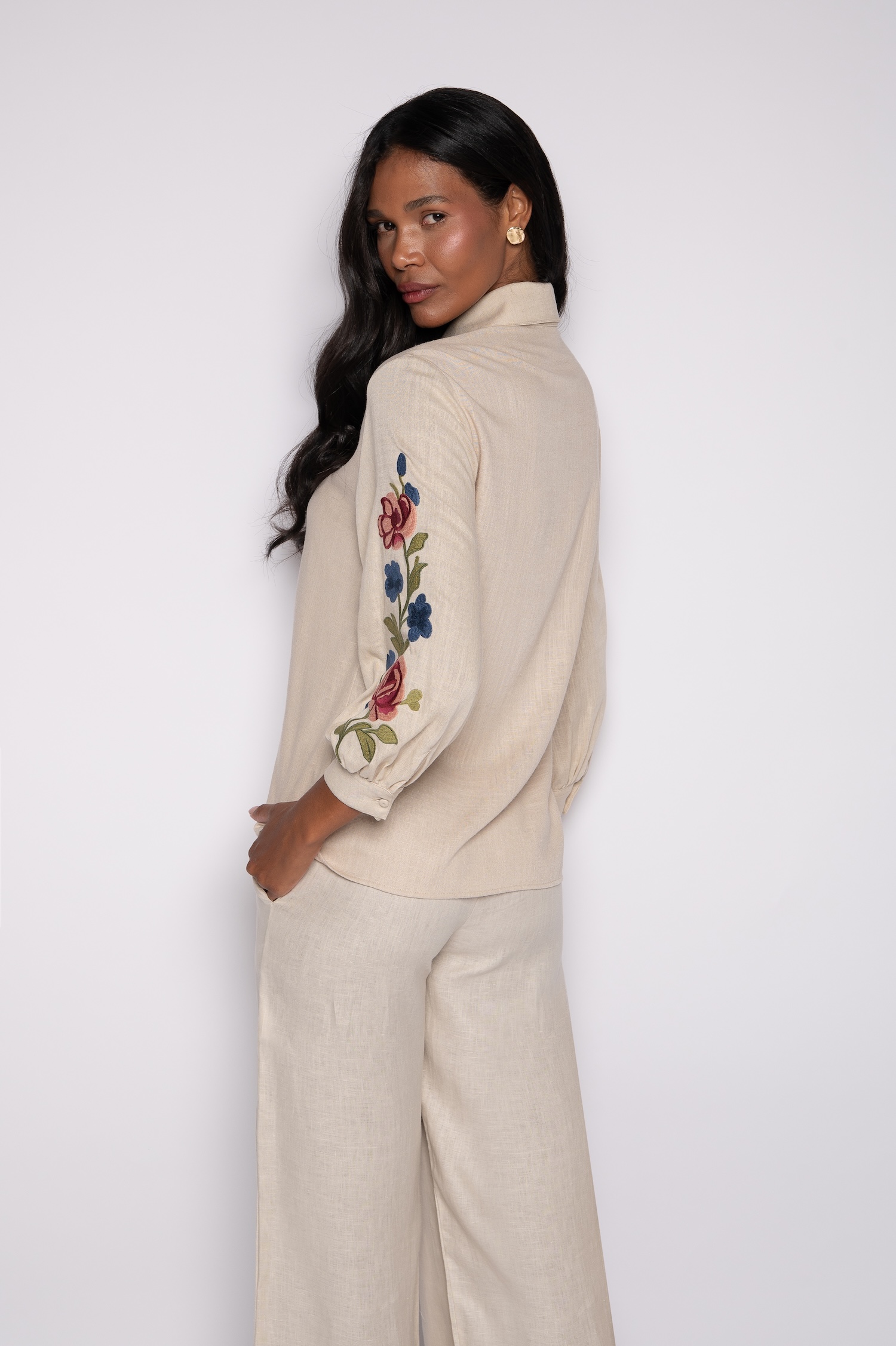 Camisa bordada manga 7/8 Bege - Celina - Imagem 5