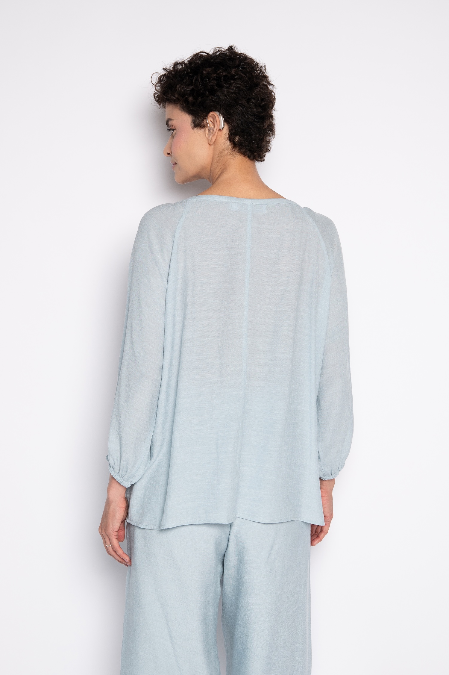 Bata Bordada Com Manga 3/4 Azul Claro - Gorete - Imagem 5