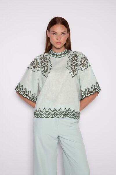 Blusa Bordada Com Manga 3/4 Verde Menta - Clara