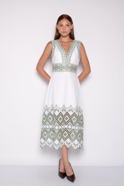 Vestido Midi Bordado Cavado com Decote V Branco - Eva