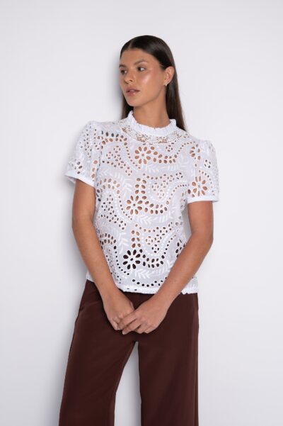 Blusa Bordada Manga Curta Branca- Carol