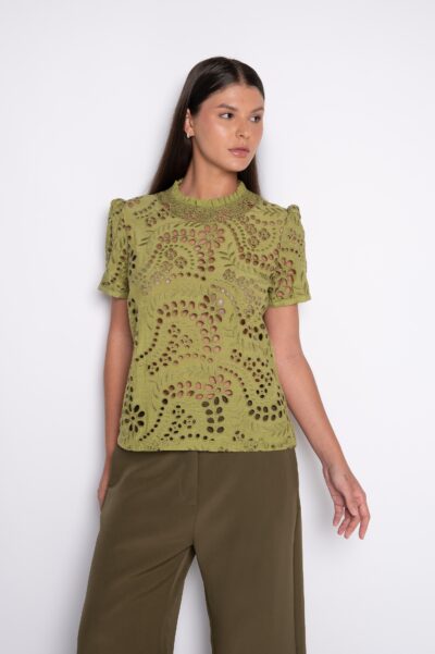 Blusa Bordada Manga Curta Verde - Carol