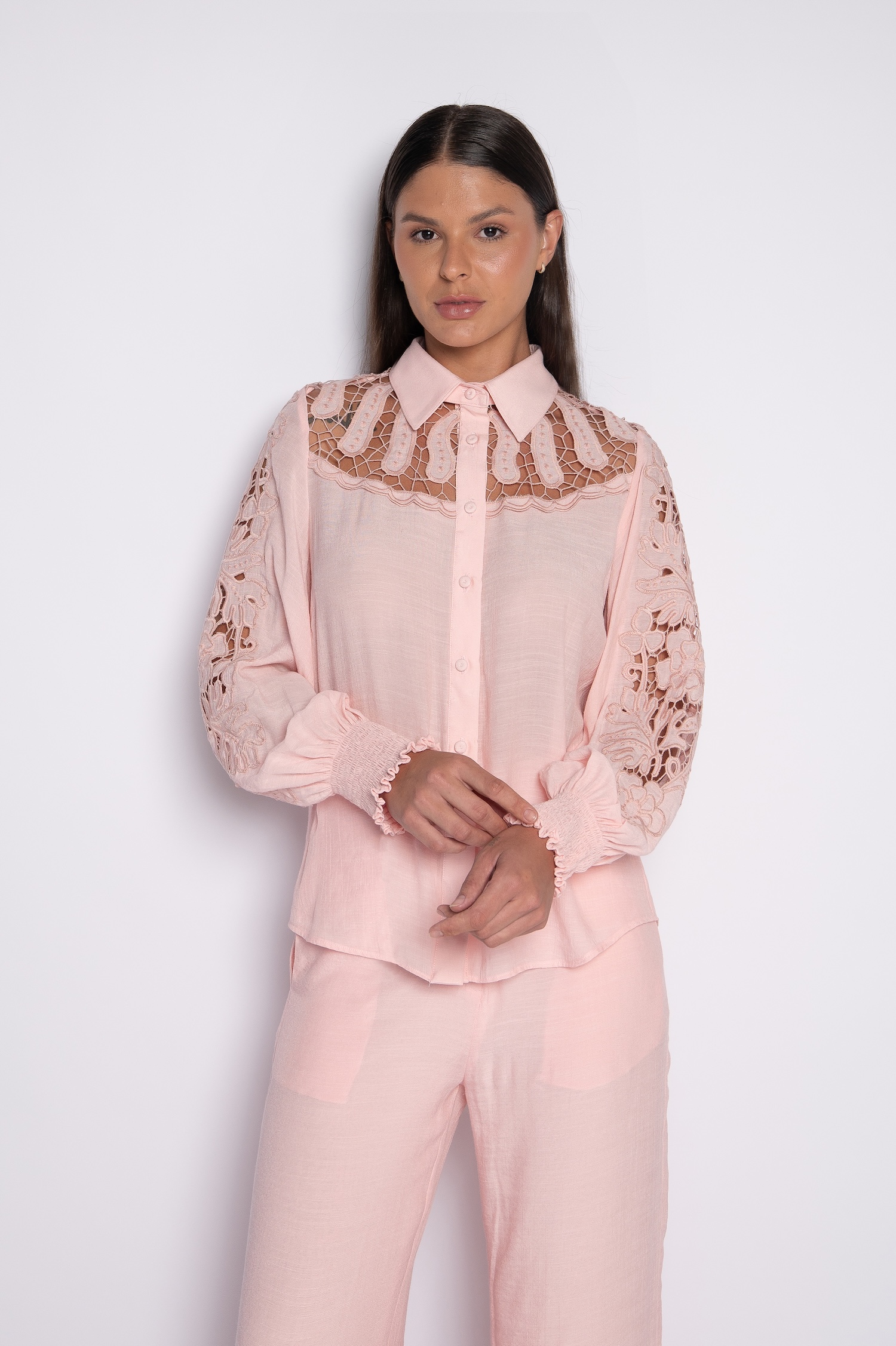 Camisa Bordada com Lastex nos Punhos Rosa - Zenilda