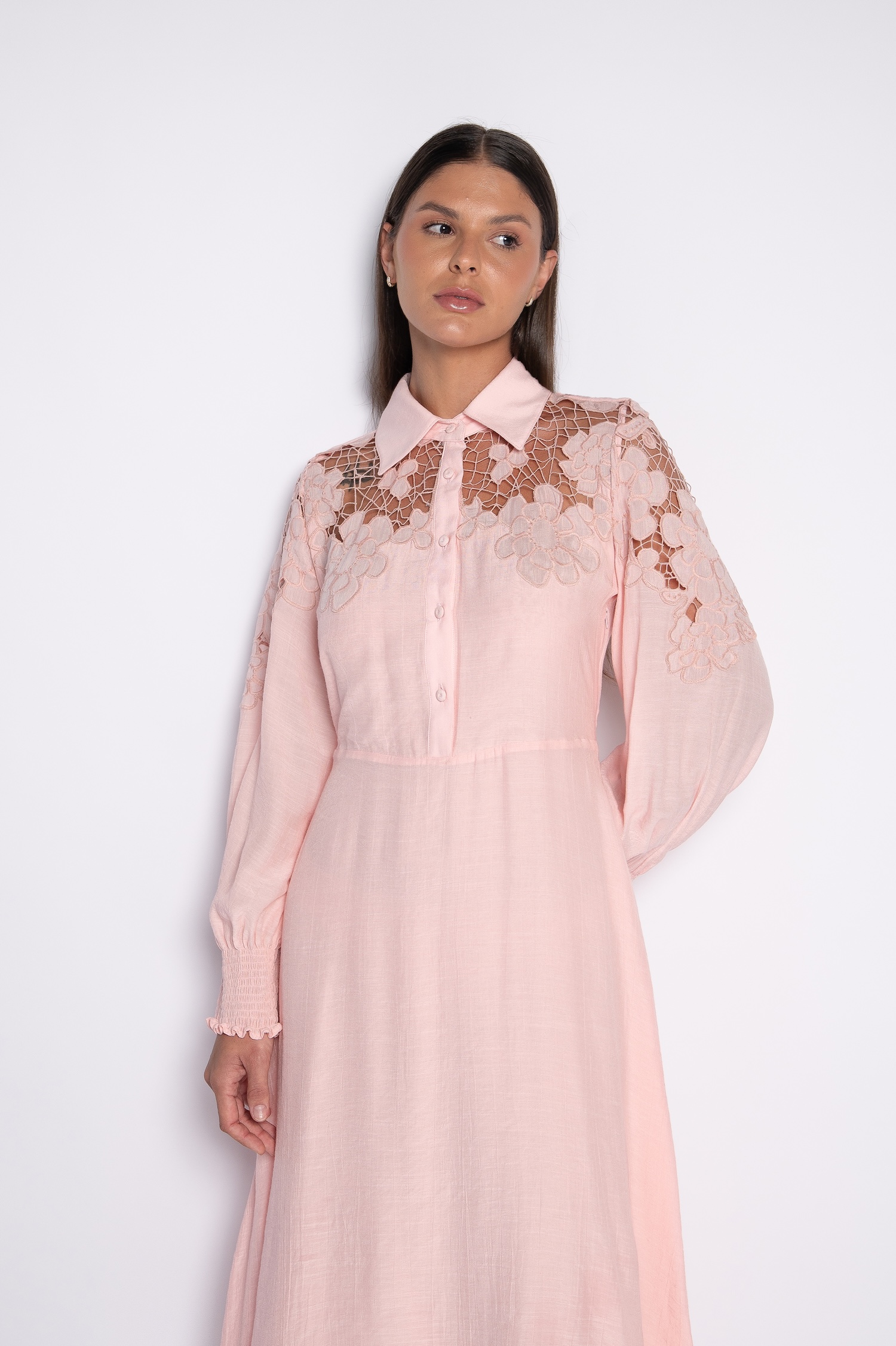 Vestido Midi Bordado com Mangas Bufantes Rosa - Vanusa - Imagem 5