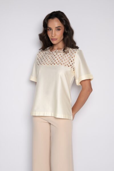 Blusa Bordada Com Mangas Curta Creme- Ceça