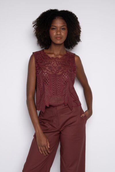 Top Cavado Bordado Vinho Berry - Neide