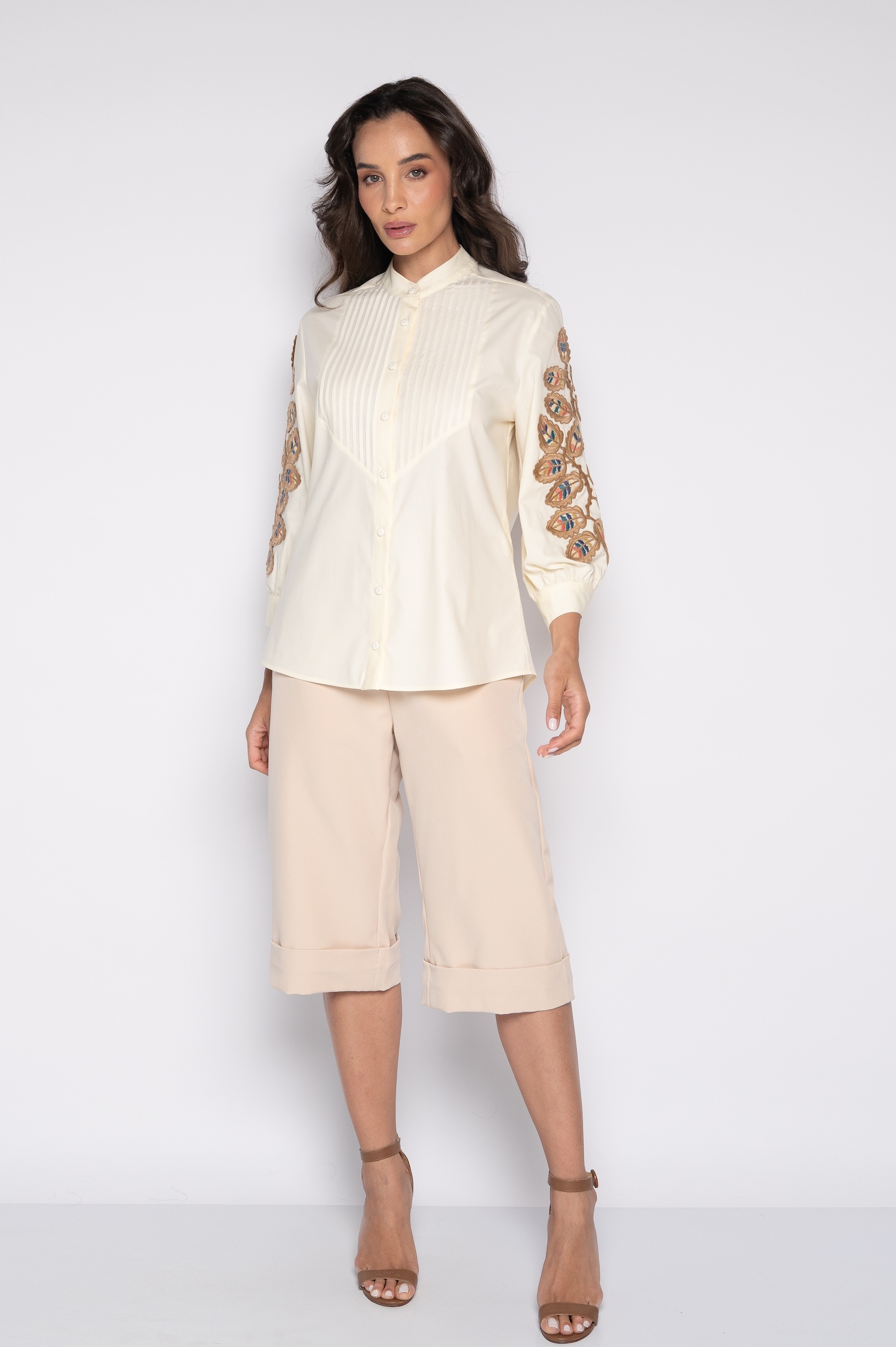 Camisa Com Mangas Bordadas Creme - Samira