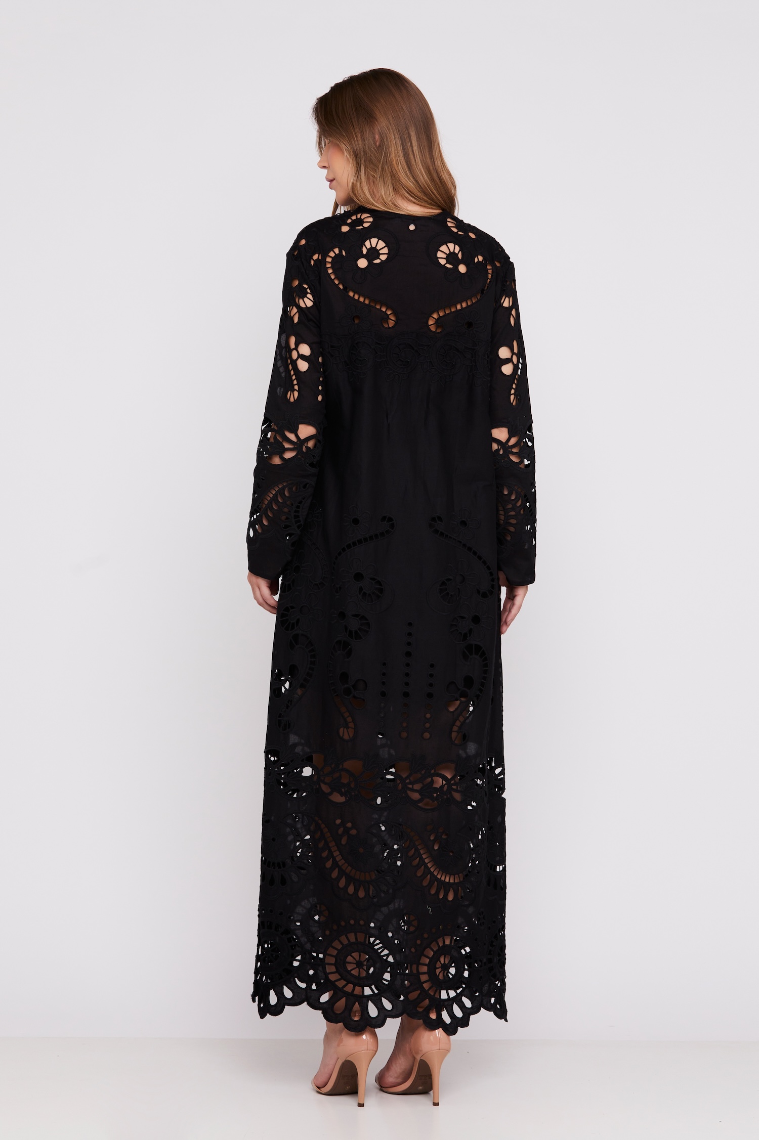 Vestido Longo Bordado Vazado Preto- Tereza - Imagem 4