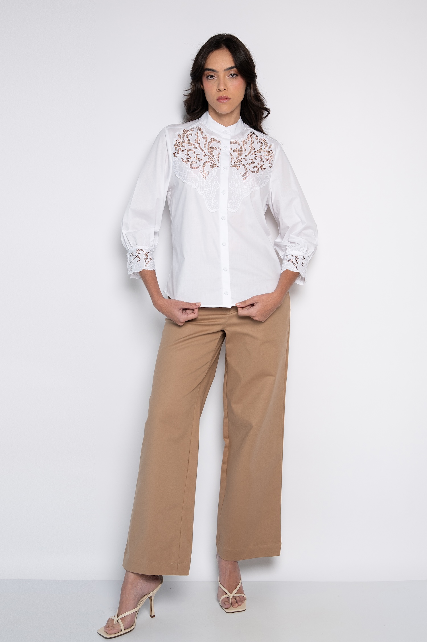 Camisa Bordada Com Mangas 3/4 Branco- Stella - Imagem 3
