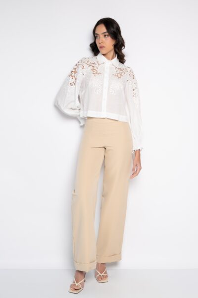 Camisa Cropped Bordada Com Manga Bufante Off White - Zilma