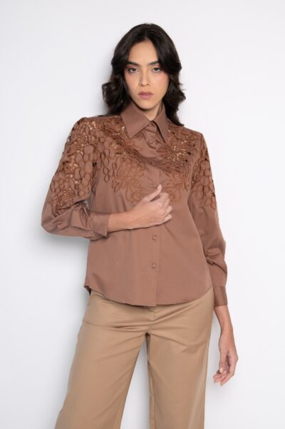 Camisa Bordada 100% Algodão Manga 7/8 Marrom - Adriana