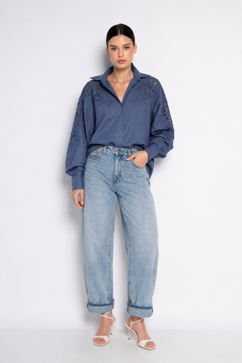 Camisa Oversized Bordada Jeans Lavagem Escura - Sabrina - Imagem 4