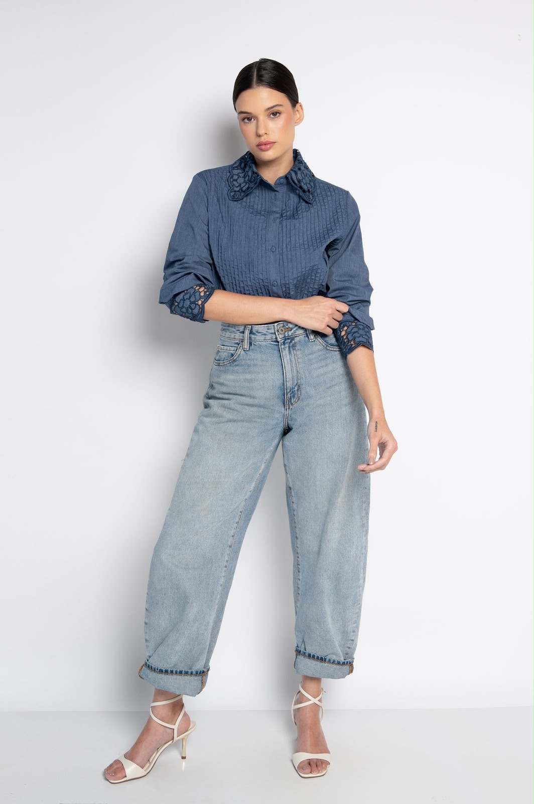 Camisa Bordada com Nervuras Frontais Jeans Lavagem Escura - Ruth - Imagem 4