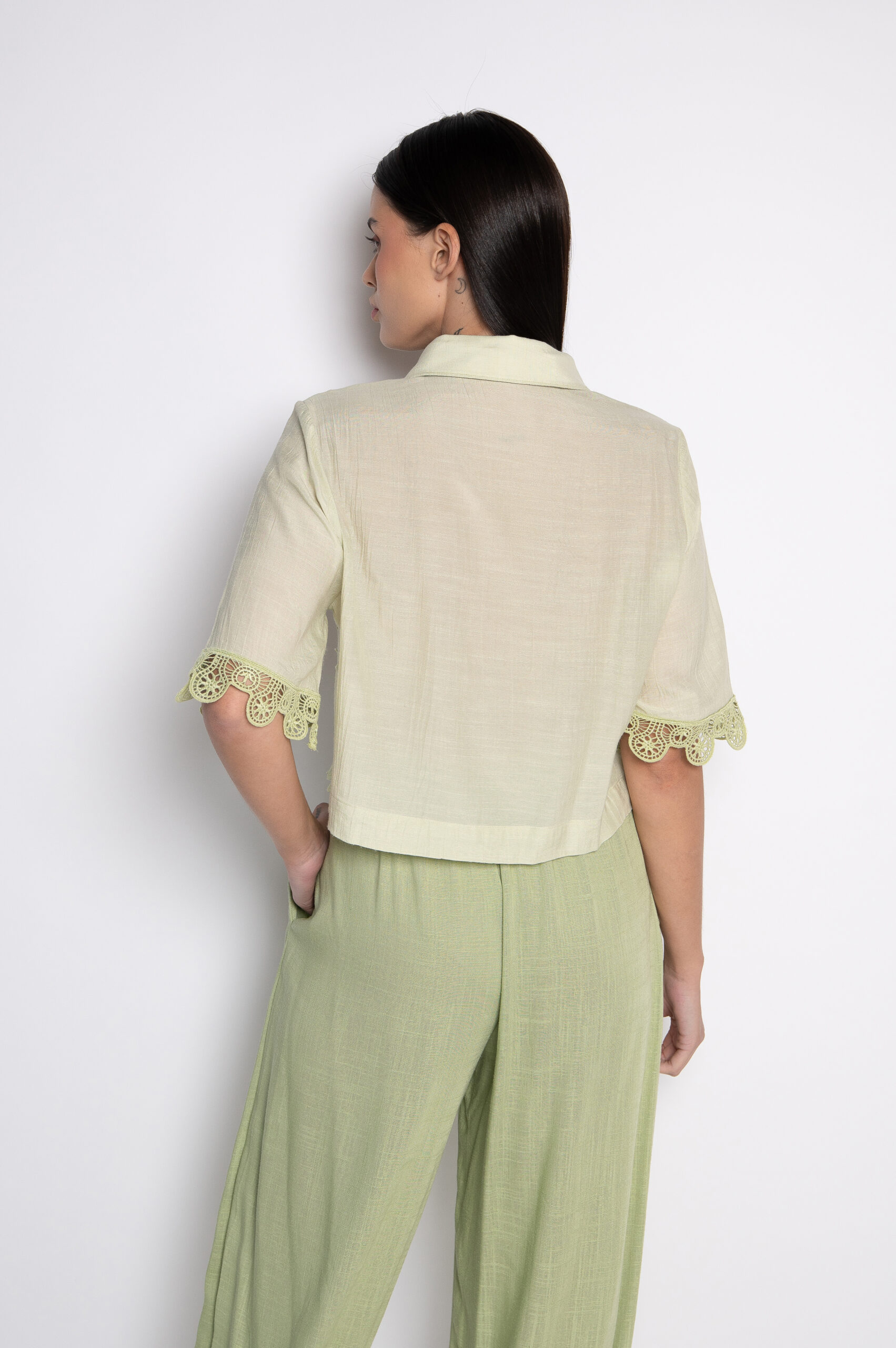 Camisa Cropped Bordada Verde - Celeste - Imagem 4