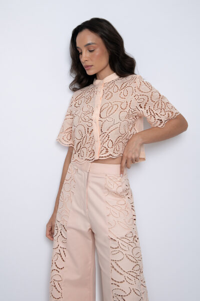 Camisa Cropped Bordada Com Mangas Curtas Salmon- Kátia