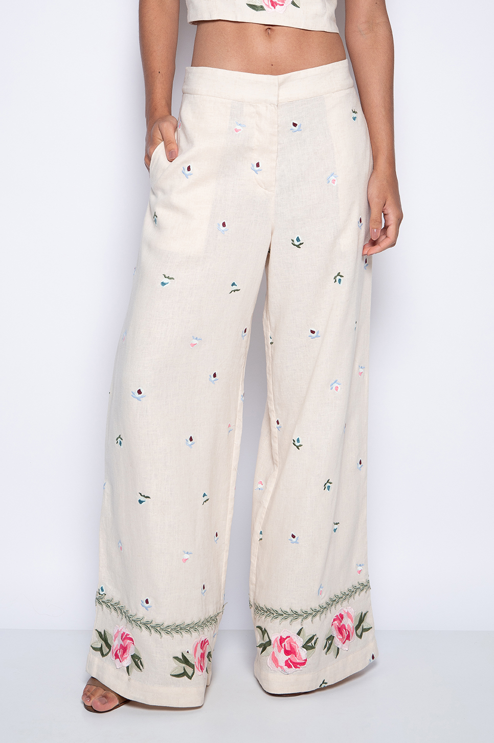 Calça Pantalona Bordada Bege - Marilia - Imagem 2
