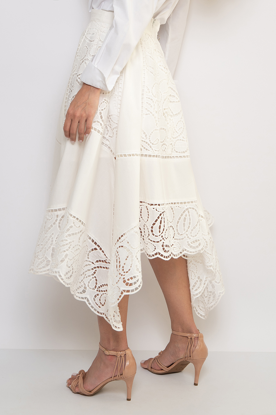 Saia Midi Bordada Assimétrica Off White - Fabricia - Imagem 4