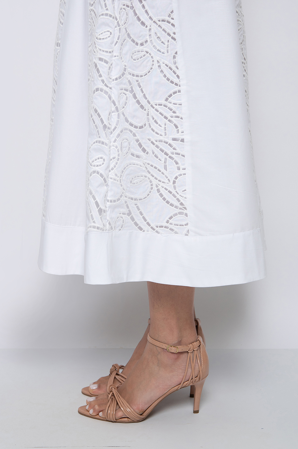 Vestido Longo Bordado Branco - Jade - Imagem 3