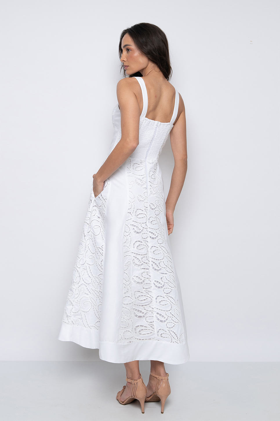 Vestido Longo Bordado Branco - Jade - Imagem 4
