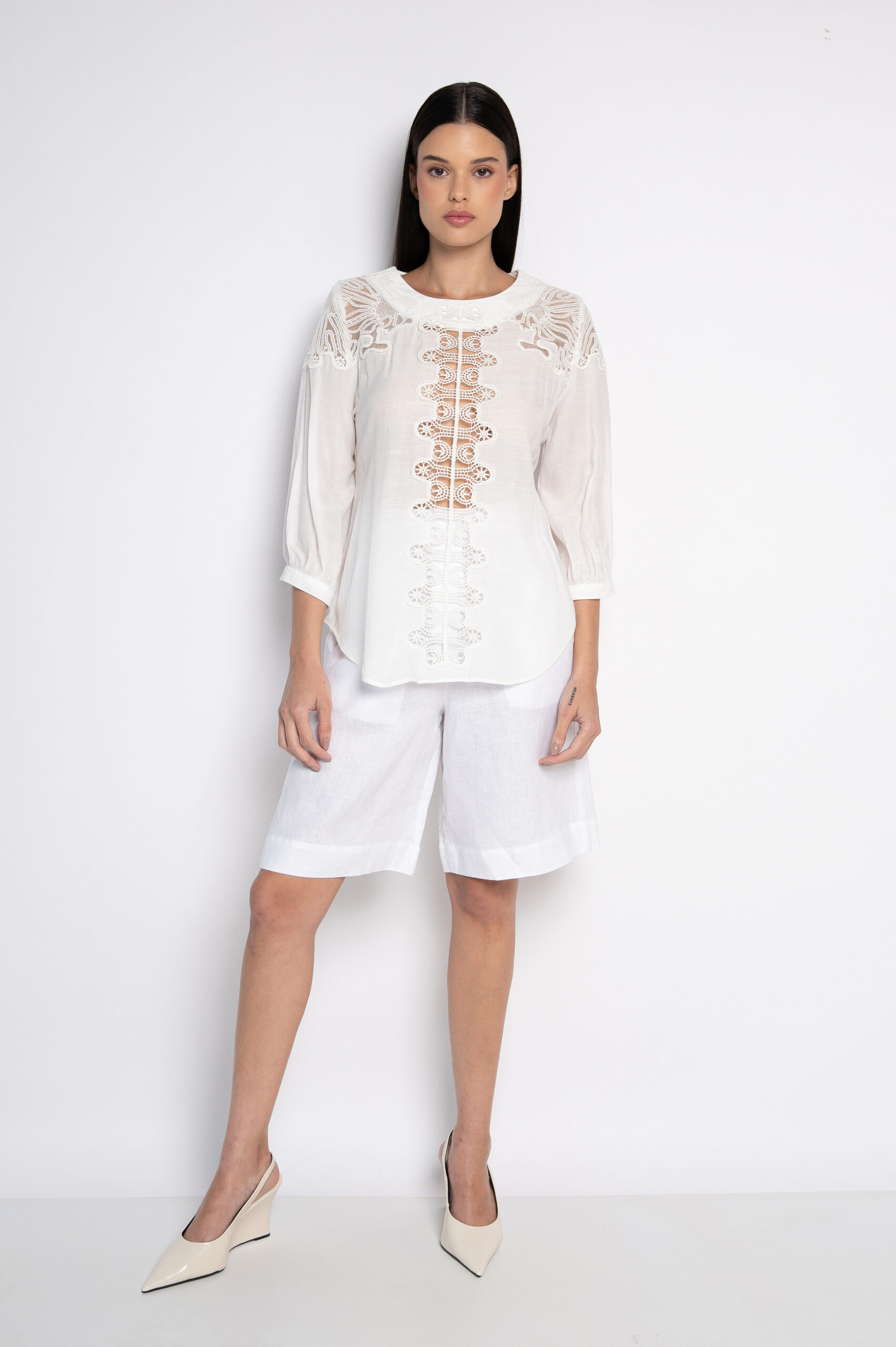 Blusa Bordada Com Mangas 3/4 Off White - Julieta